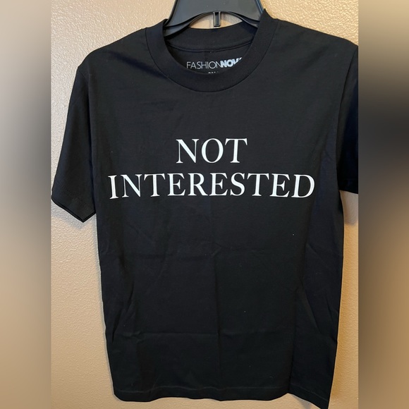 Fashion Nova black T-shirt "Not Interested" - Picture 1 of 3